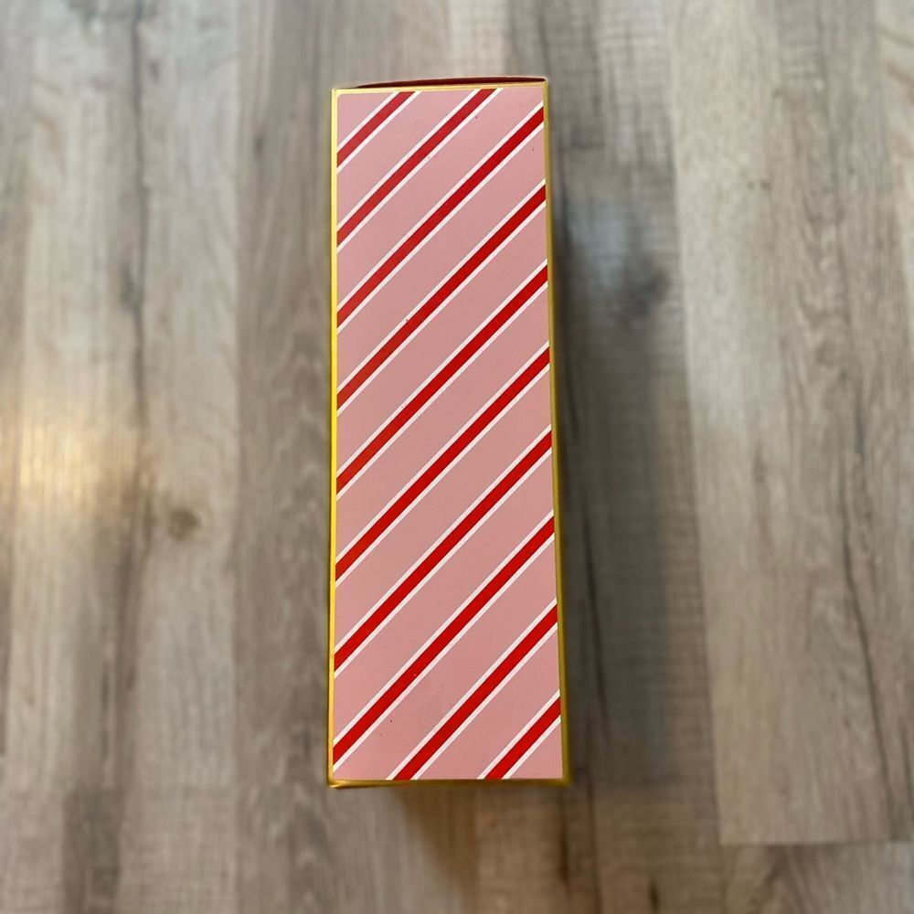 Sugar Plum - Purity Lab (Candy Cane) Glass Reed Diffuser - Picture 2 of 5
